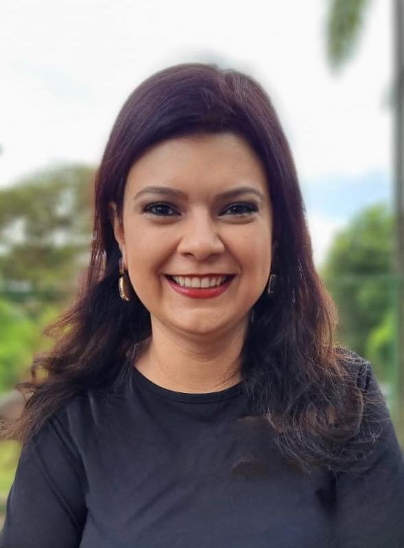 Claudia Oliveira